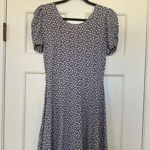 Lark and Ro womens size S gathered sleeve dress $12